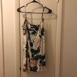 Woman’s Shein shirt/dress size small